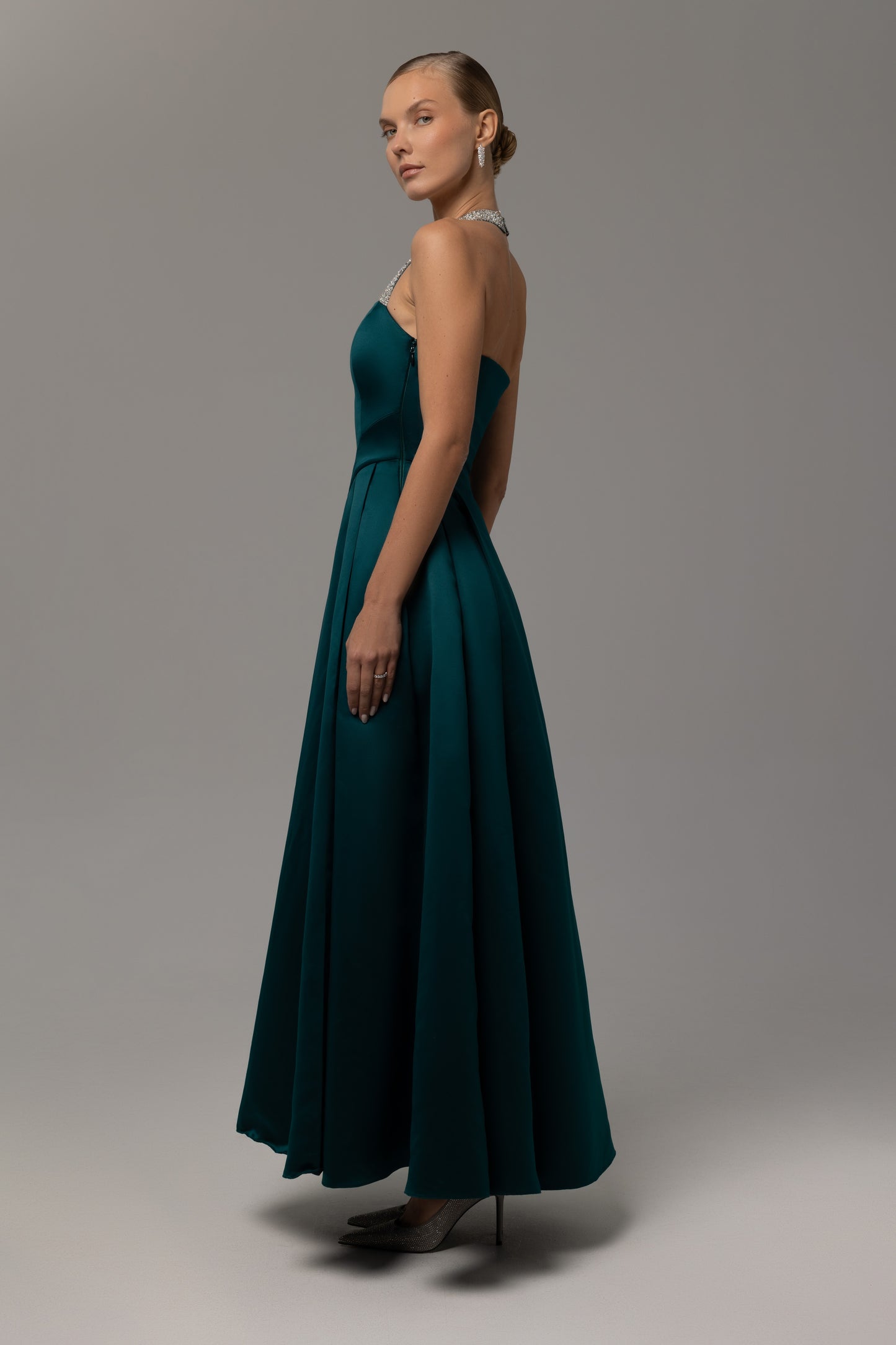 Halter-neck pleated formal gown