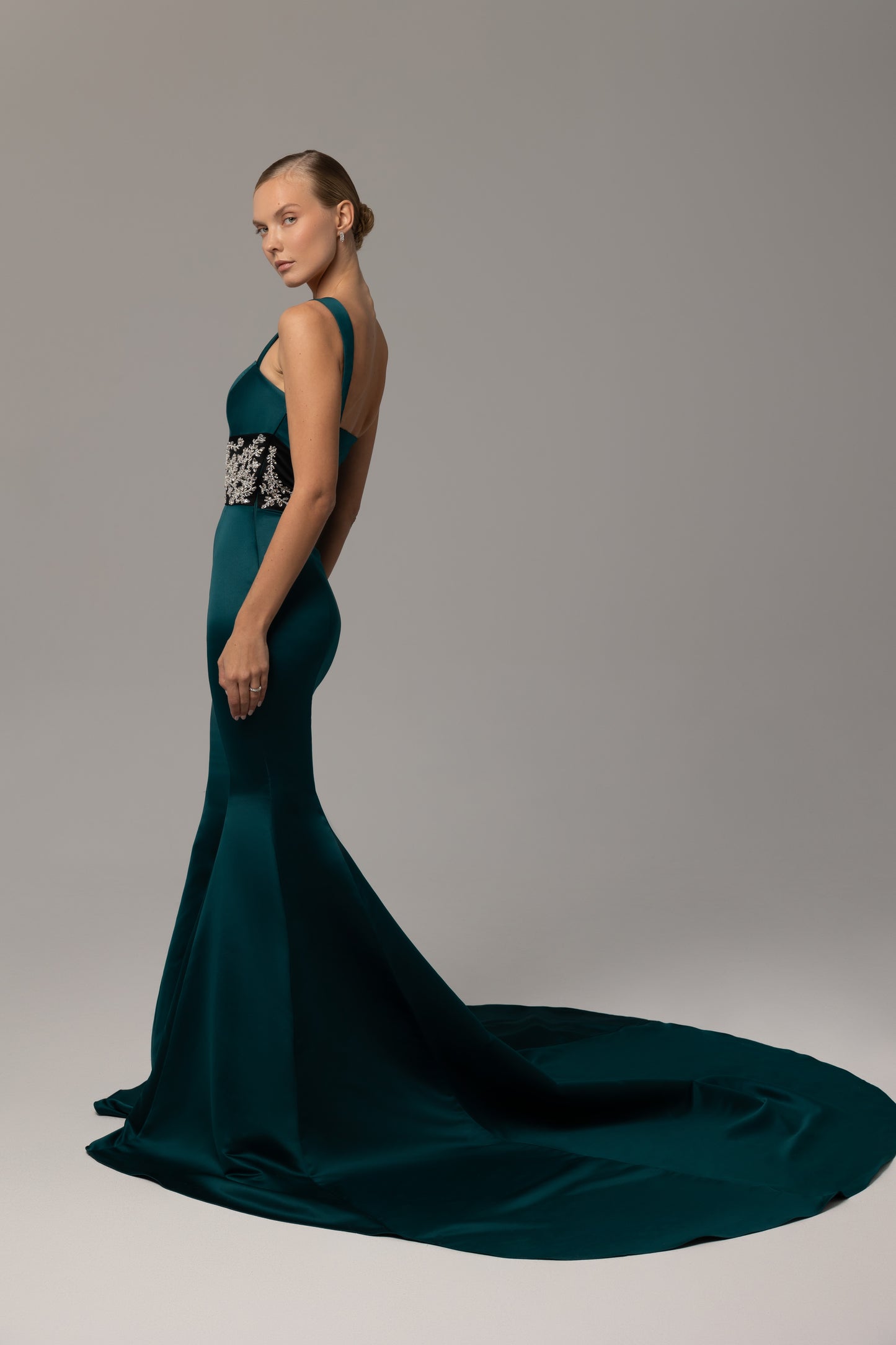 Single-strap mermaid evening dress