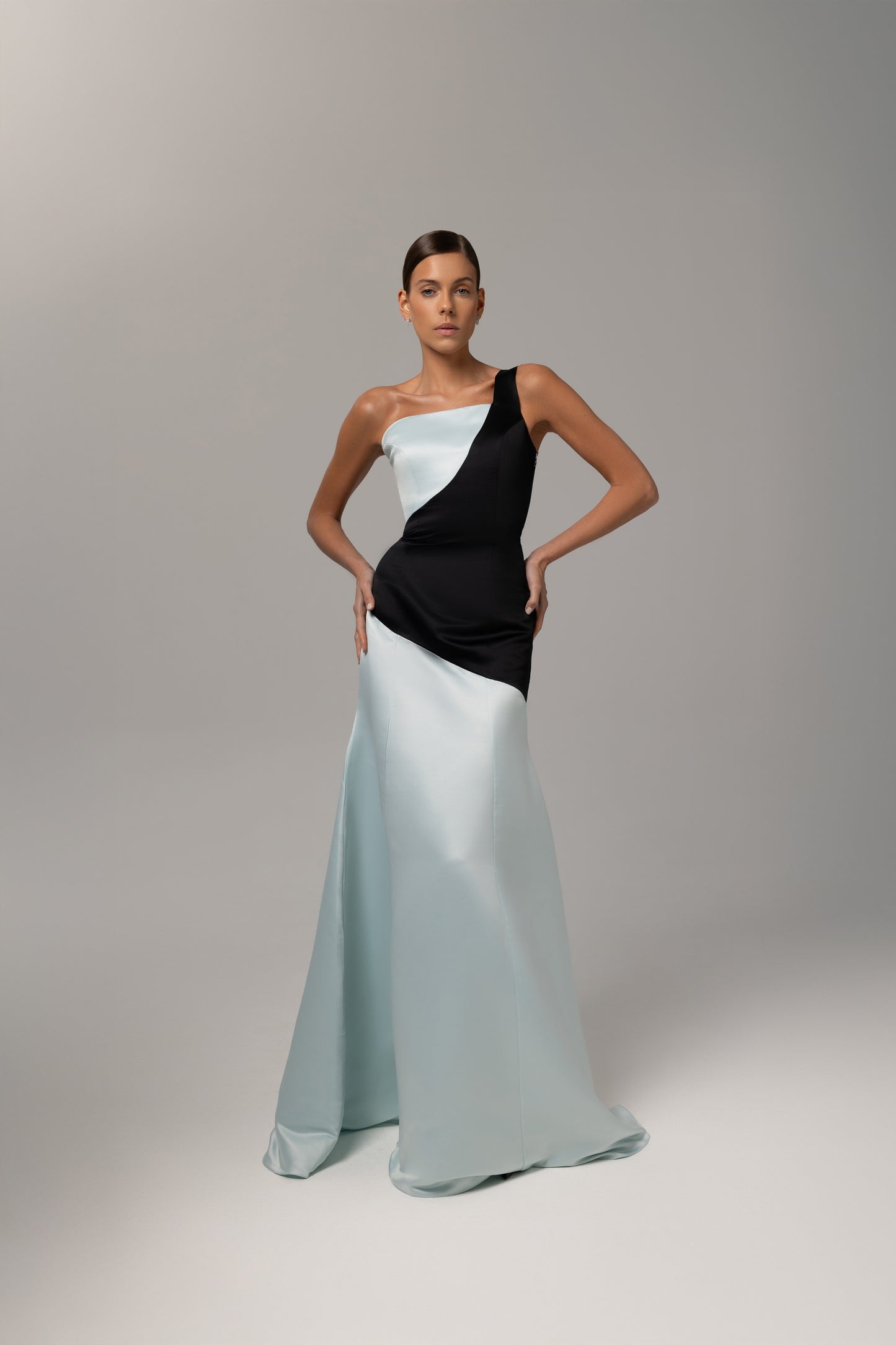 One-shoulder gown for prom and red carpet